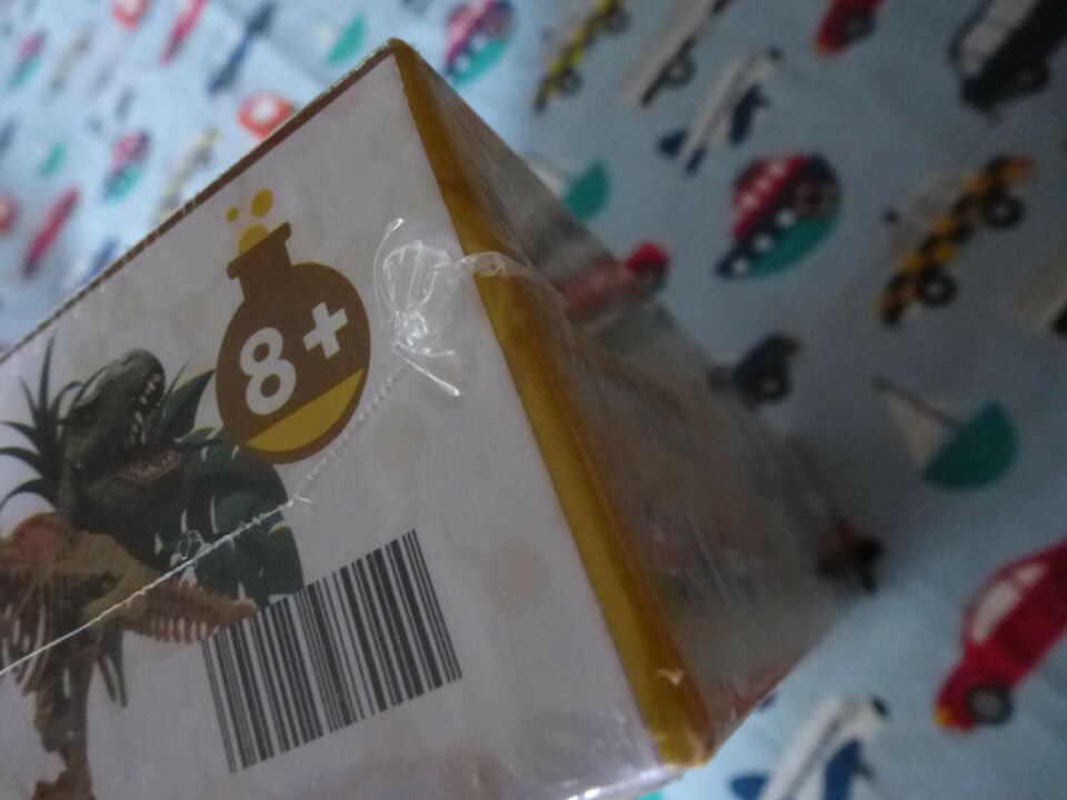 طقم هيكل عظمي لديناصور كليمنتوني أرشيفون تي ريكس