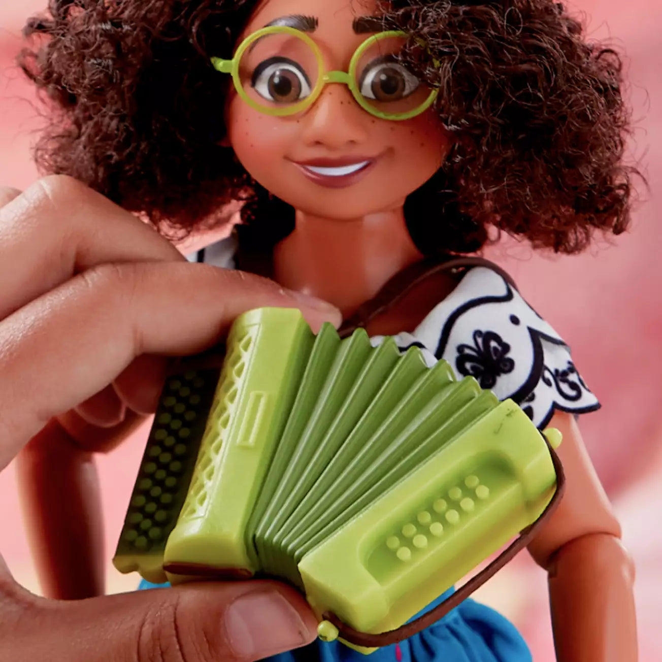 Mirabel Singing Doll, Encanto