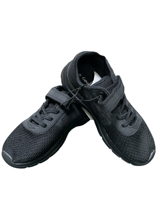 Kids Running Shoes with a Hook-and-Loop Closure.