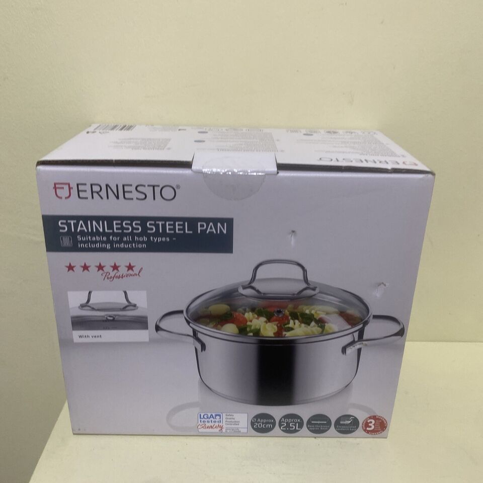 Ernesto 20cm Stainless Steel Saucepan with Vented Lid and Internal Measurement Markings, 2.5L Capacity, Suitable for All Hobs