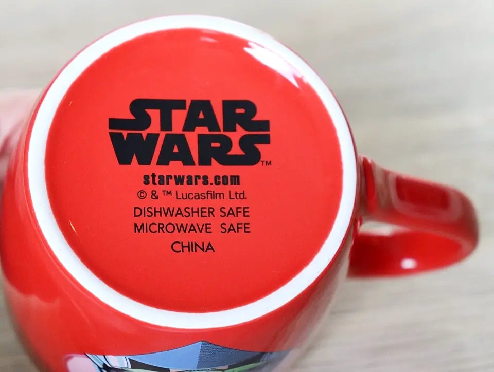 Disney Star Wars The Mandalorian I'm With Mando Mug Red